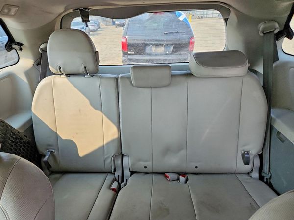 2013 TOYOTA SIENNA