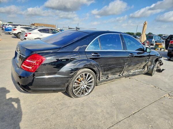 2012 MERCEDES-BENZ S