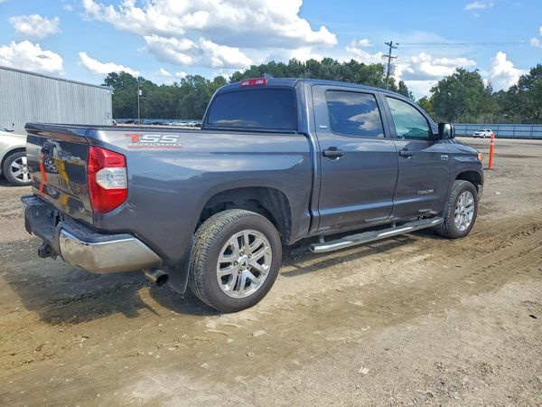 2020 TOYOTA TUNDRA SR5 Grade