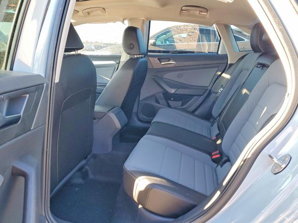 2025 VOLKSWAGEN JETTA SE