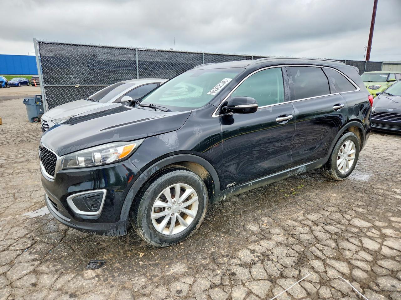 2017 KIA SORENTO L, LX