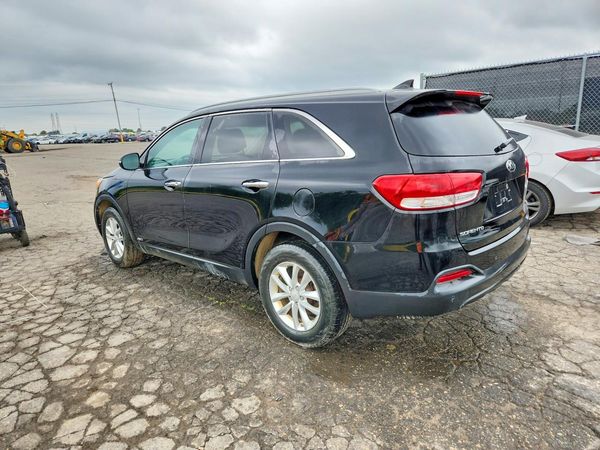 2017 KIA SORENTO L, LX