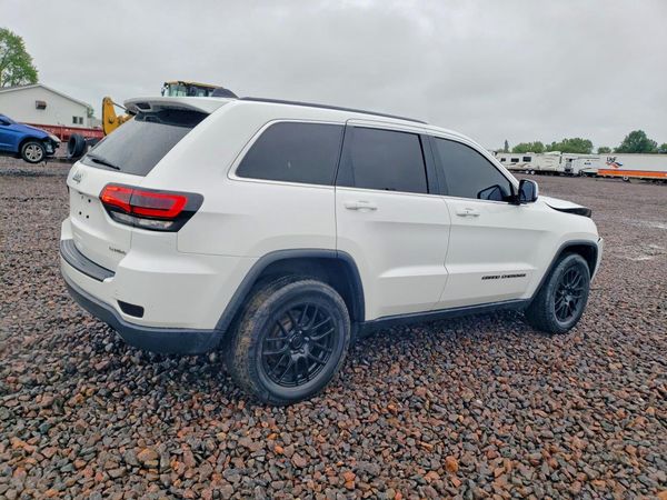 2019 JEEP GRAND CHEROKEE LAREDO 4X2