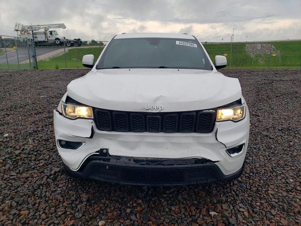 2019 JEEP GRAND CHEROKEE LAREDO 4X2
