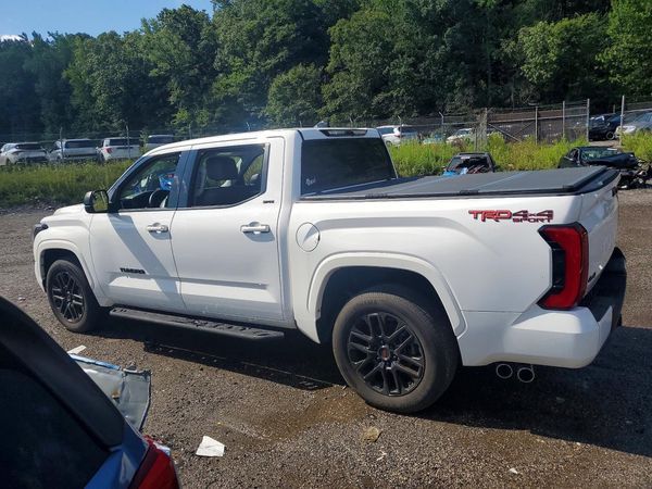 2023 TOYOTA TUNDRA
