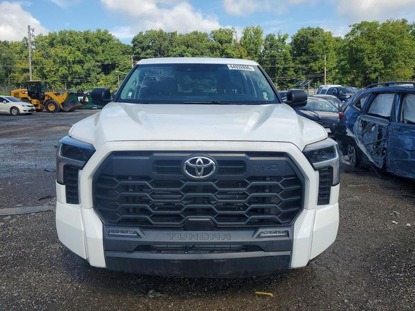 2023 TOYOTA TUNDRA