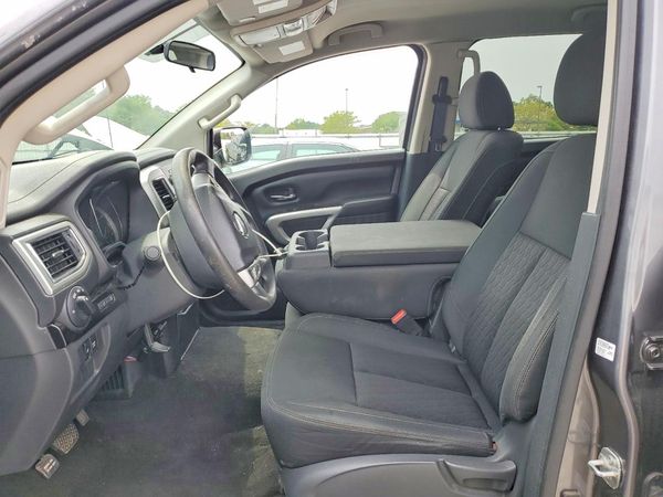 2019 NISSAN TITAN
