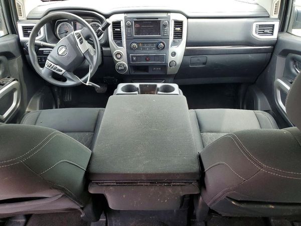 2019 NISSAN TITAN