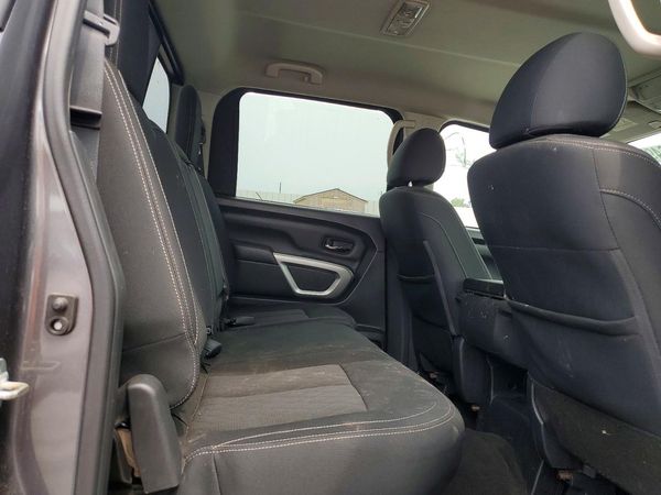 2019 NISSAN TITAN