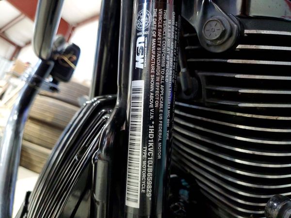 2018 HARLEY-DAVIDSON FL