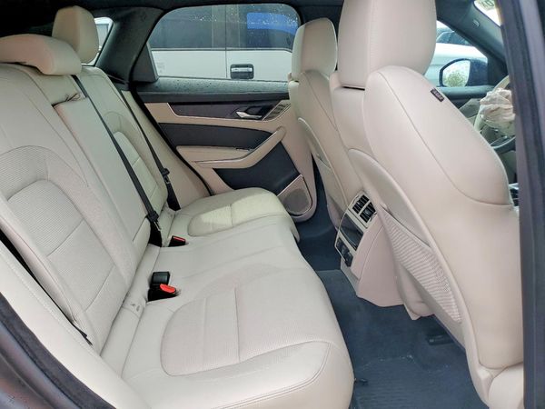 2026 JAGUAR F-PACE P250 R-Dynamic S