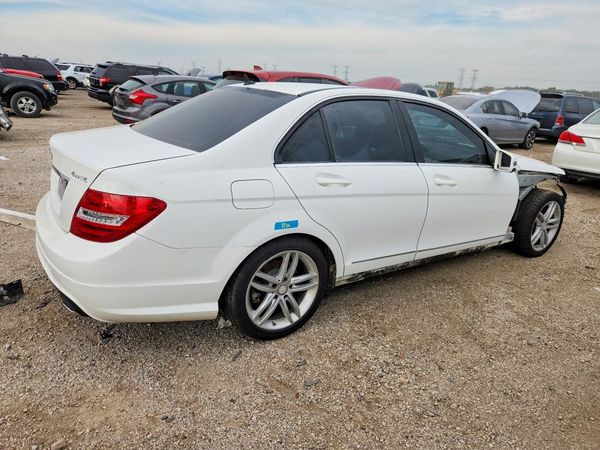 2014 MERCEDES-BENZ C C300 4 MATIC