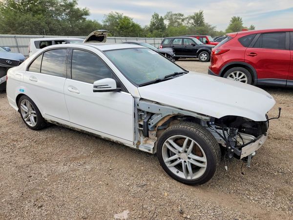 2014 MERCEDES-BENZ C C300 4 MATIC