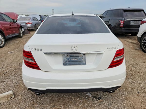 2014 MERCEDES-BENZ C C300 4 MATIC