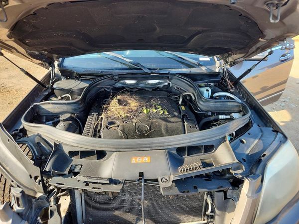 2013 MERCEDES-BENZ GLK-CLASS GLK350 — Engine bay