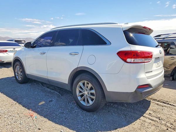 2016 KIA SORENTO L / LX