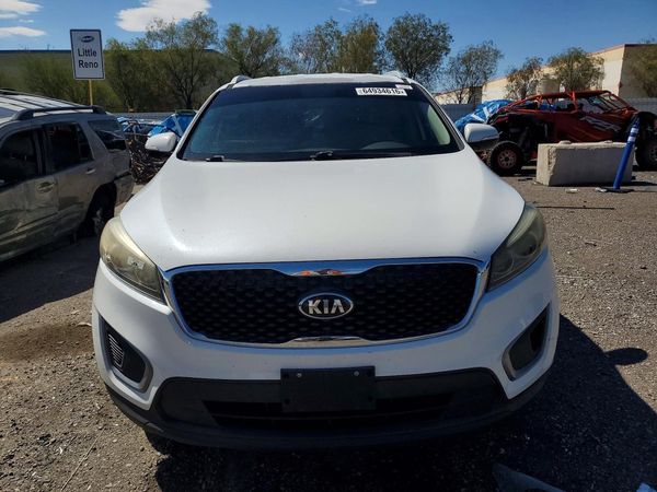 2016 KIA SORENTO L / LX