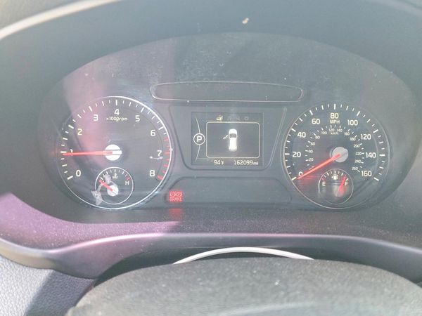 2016 KIA SORENTO L / LX