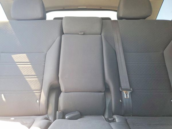 2016 KIA SORENTO L / LX