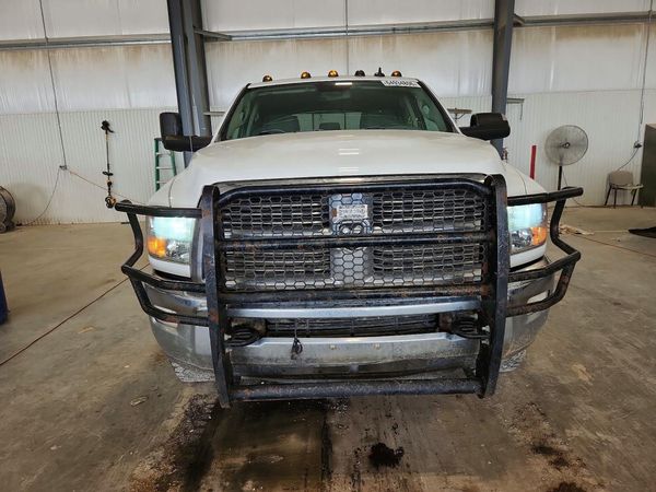2015 RAM 2500 SLT MEGA CAB 4X4