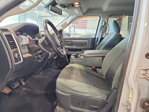 2015 RAM 2500 SLT MEGA CAB 4X4