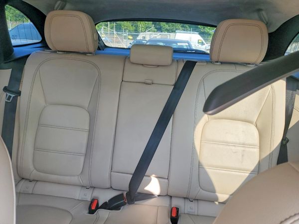 2019 JAGUAR F-PACE Prestige