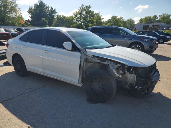 2019 VOLKSWAGEN JETTA S, SE, R-Line