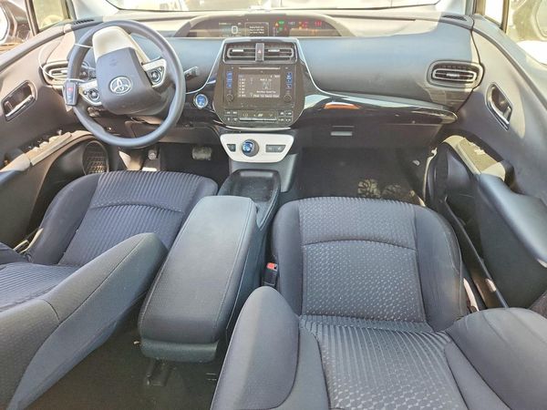 2017 TOYOTA PRIUS One/Two