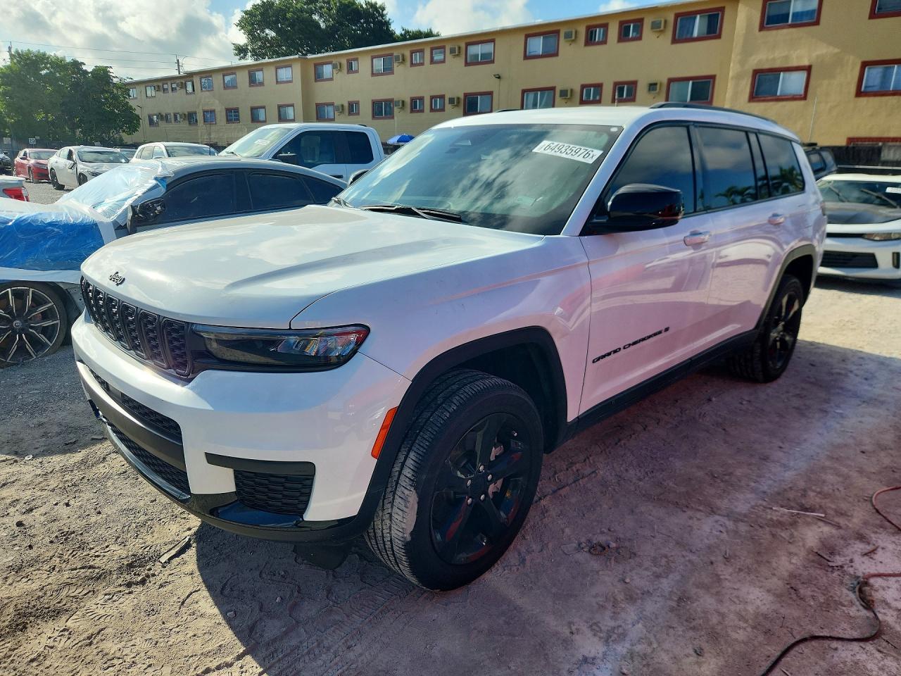 2024 JEEP GRAND CHEROKEE
