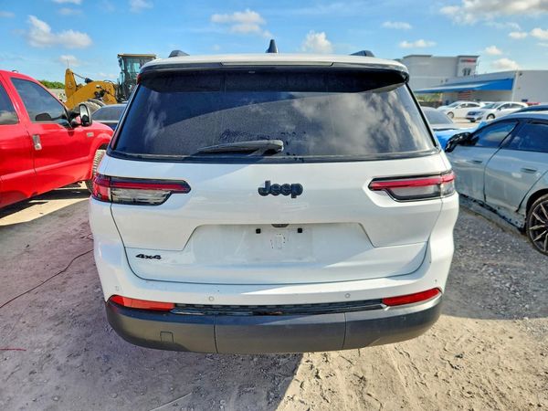 2024 JEEP GRAND CHEROKEE