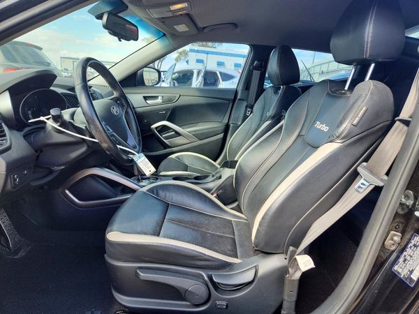 2015 HYUNDAI VELOSTER — DENT