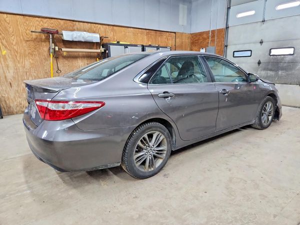 2015 TOYOTA CAMRY