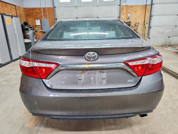 2015 TOYOTA CAMRY
