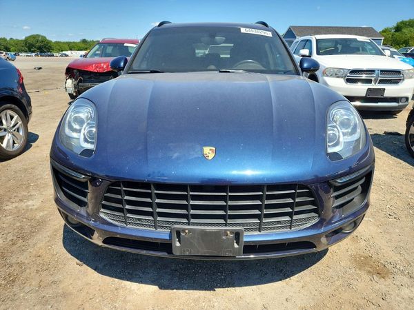 2015 PORSCHE MACAN
