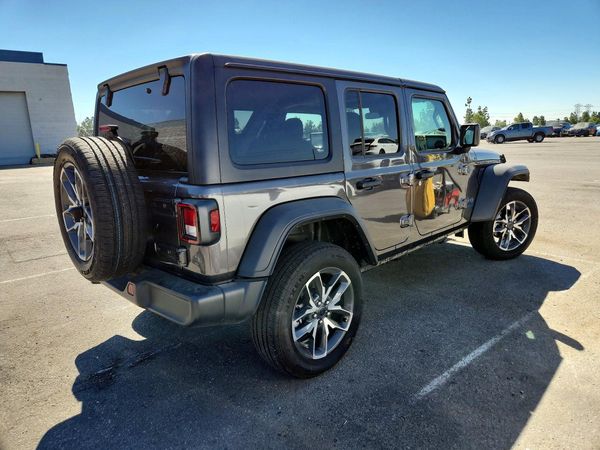 2025 JEEP WRANGLER