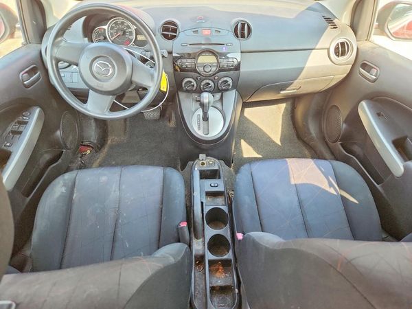 2014 MAZDA MAZDA2
