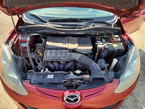 2014 MAZDA MAZDA2