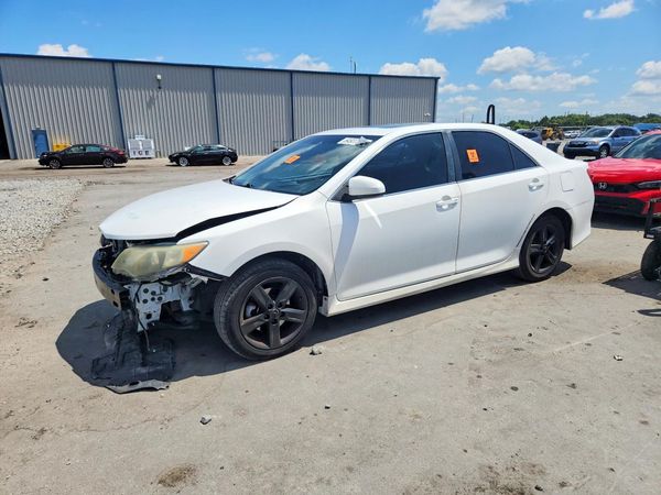 2013 TOYOTA CAMRY