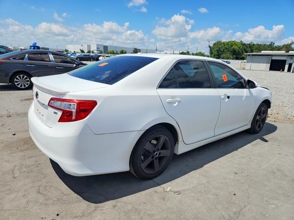 2013 TOYOTA CAMRY
