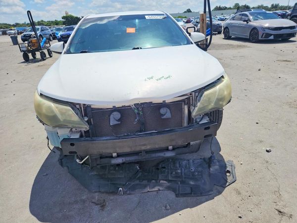 2013 TOYOTA CAMRY