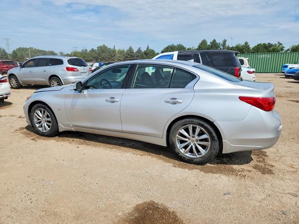 2015 INFINITI Q50