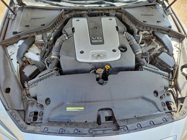2015 INFINITI Q50