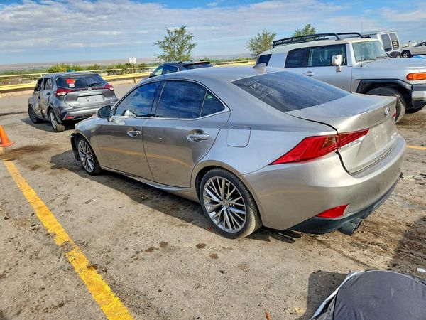 2017 LEXUS IS