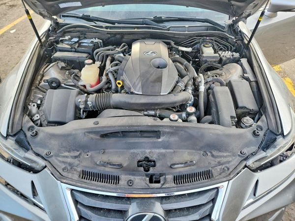 2017 LEXUS IS