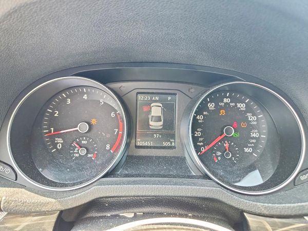 2017 VOLKSWAGEN PASSAT SEL Premium