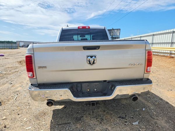 2016 RAM 1500 Laramie — DIRR