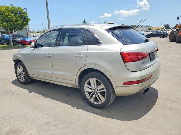 2016 AUDI Q3