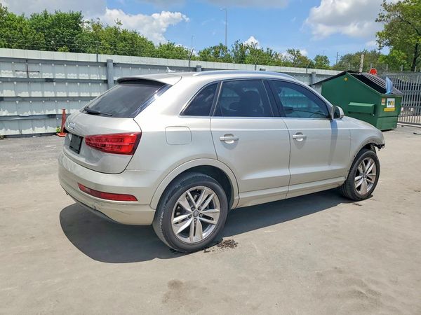 2016 AUDI Q3