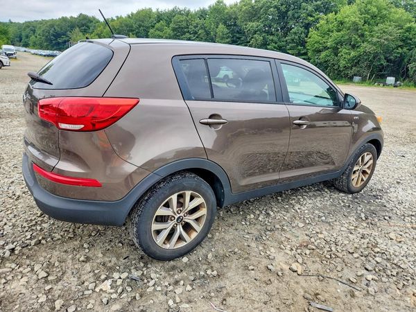 2015 KIA SPORTAGE GL - Middle-low