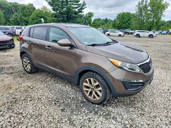 2015 KIA SPORTAGE GL - Middle-low